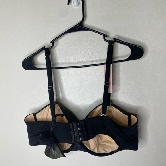 New Victoria’s Secret Biofit Black Bra 40C - Picture 6 of 7